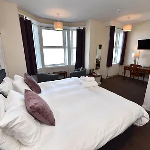 https://phoenix-court.yorkshirehotels.net