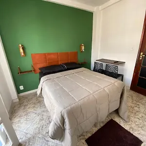  Alojamento de Acomodação e Pequeno-almoço Casa Da Brasil
